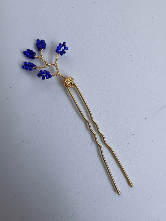 Handcrafted Wire-Wrapped Gold and Sapphire Hairpin